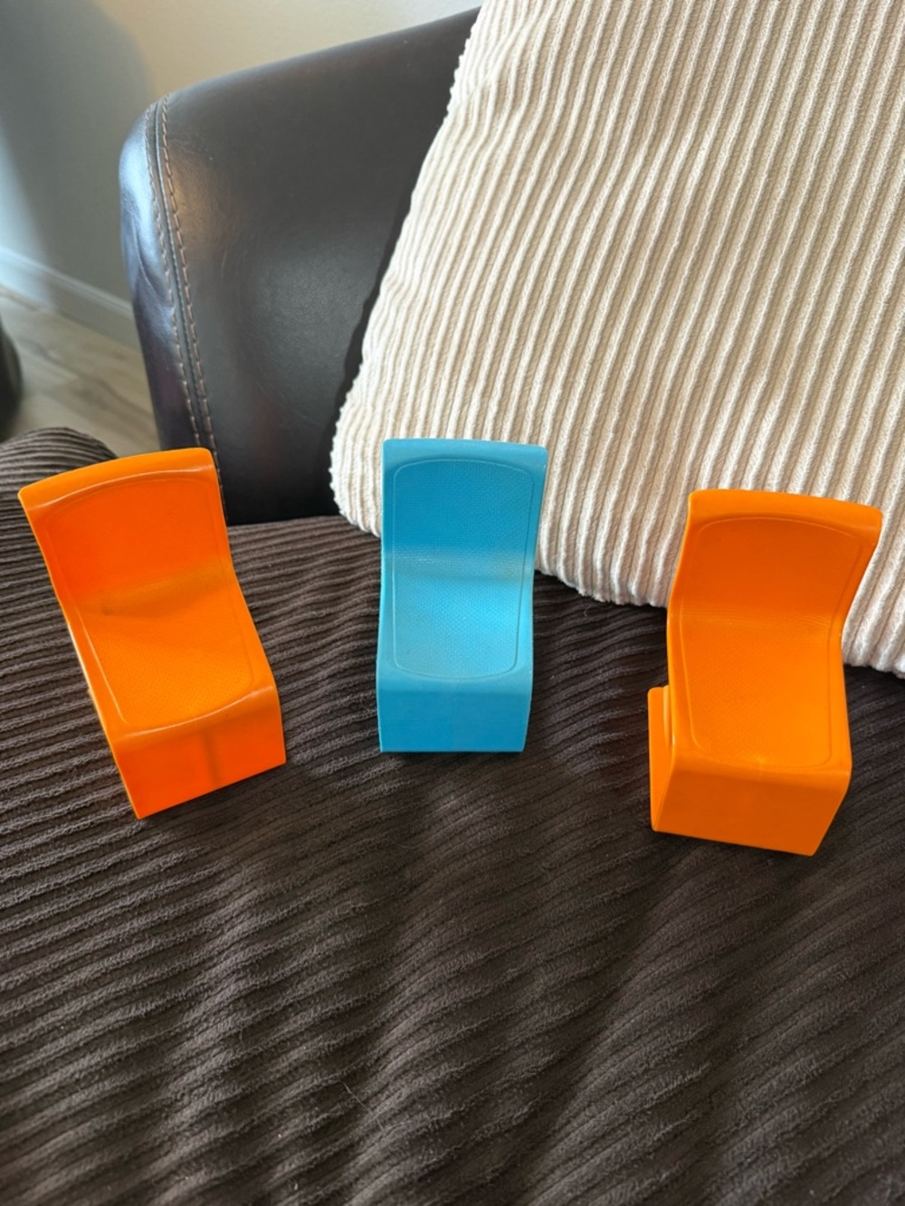Vintage 1973 Barbie Townhouse MOD "S" CHAIRS Lot of 3 Orange and Blue